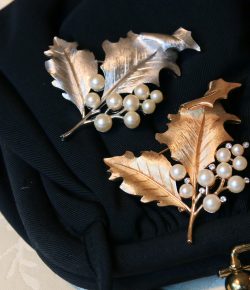 【NEW】Trifari Leaf Motif Brooch