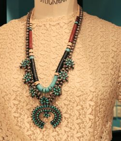 【NEW】Heishi Necklace & Fetish Necklace